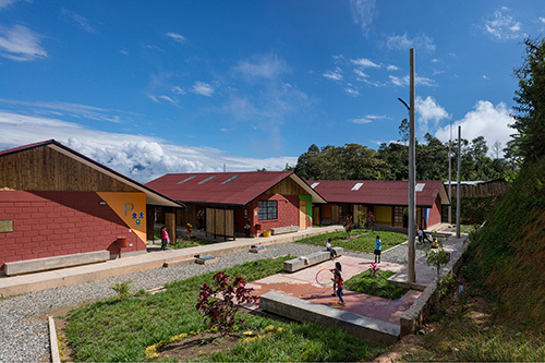 Primary and secondary school, El Huabo